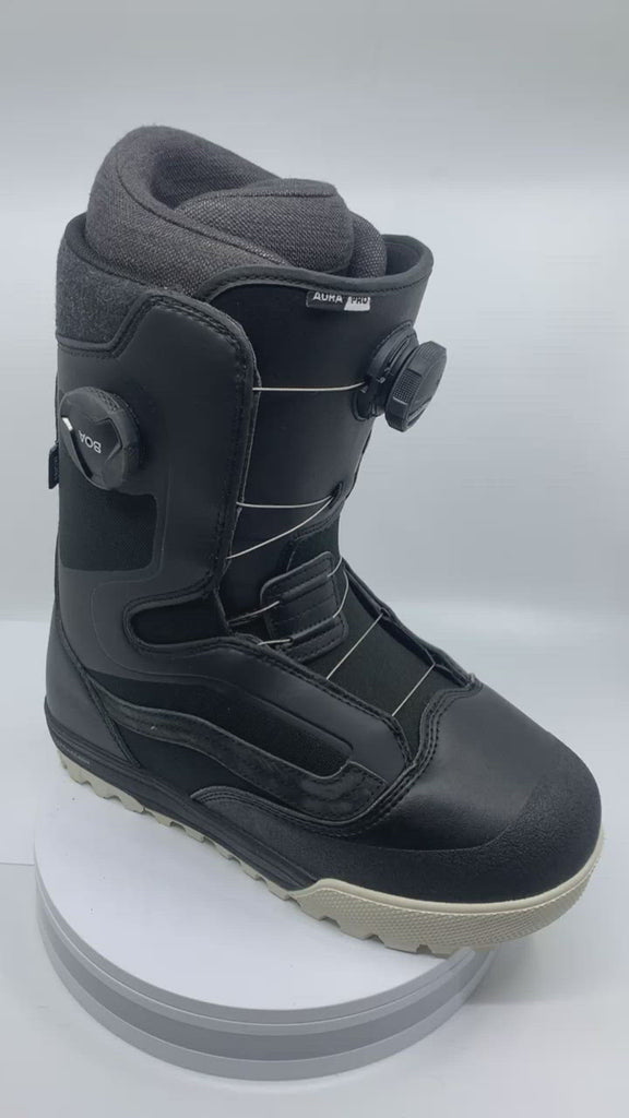 vans aura pro snowboard boots 2020