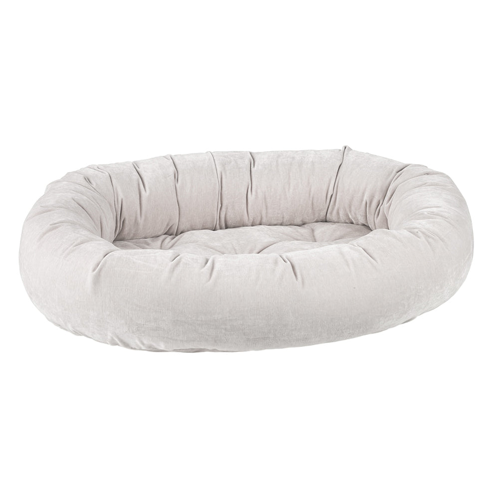 https://cdn.shopify.com/s/files/1/0084/1829/5913/products/bowsers-oyster-velvet-donut-dog-bed_1c244837-a35d-4a5a-a6ca-b9ba54956d2f_1000x1000.jpg?v=1674703655