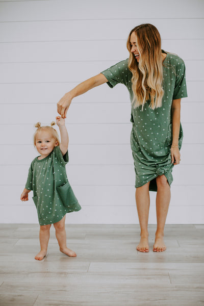 mom and daughter wearing lowland modern housedress