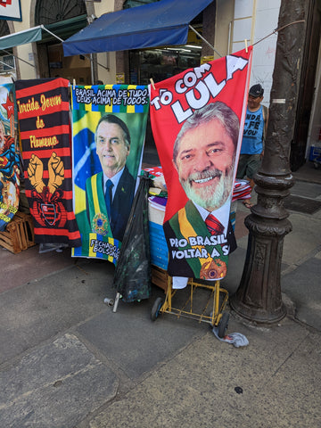 Lula vs Bolsonaro street vendor. 