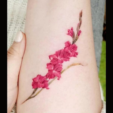 27 Graceful Gladiolus Tattoos and What This Beautiful Flower Symbolizes | Gladiolus  tattoo, Flower tattoo meanings, Birth flower tattoos