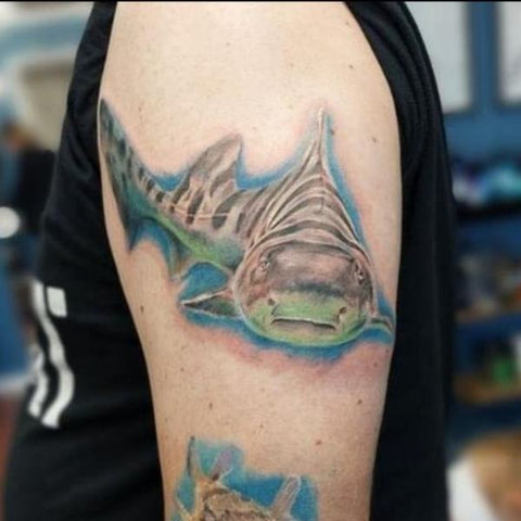 Small Shark Tattoo - Custom Shark - Small tattoos - Simple - Doodle -  Outline Art + Body Creativity Stud… | Small tattoos simple, Minimalist  tattoo, Pattern tattoo