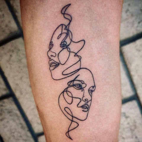 Two faces one line tattoo forearm  Tatuaje de relámpago Tatuajes en la  cara Tatuajes
