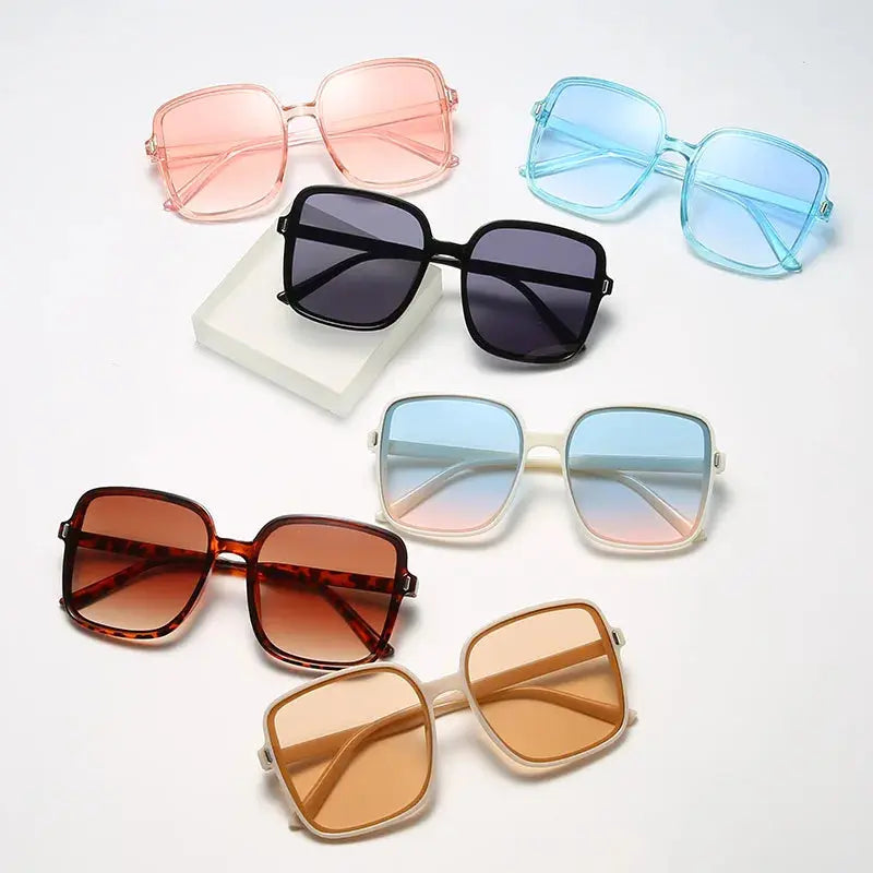 Surendra 13 - KAMMPT Vintage Oversized Square Sunglasses 2024 Women Fashion Gradient Outdoor Shades Retro Female Luxury Brand Design Eyewear Wicked Tender