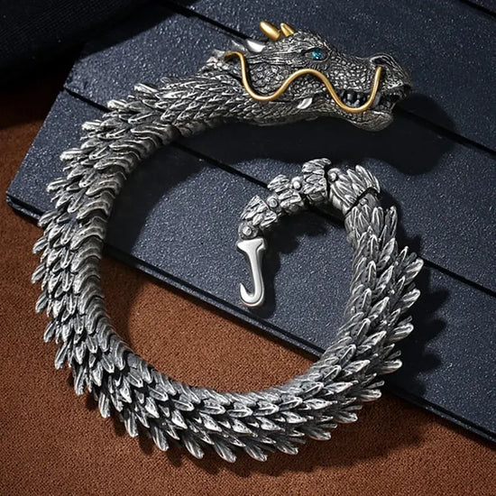 Feng Shui Black Obsidian Bracelet: Meaning, Benefits and Rules | Bracelets  with meaning, Black obsidian bracelet, Obsidian bracelet