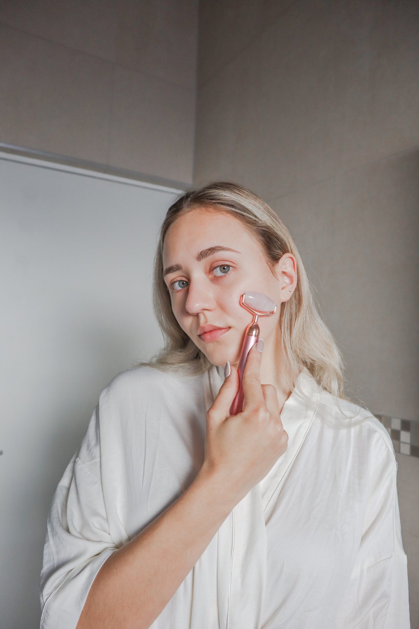 ultrasonic rose quartz roller