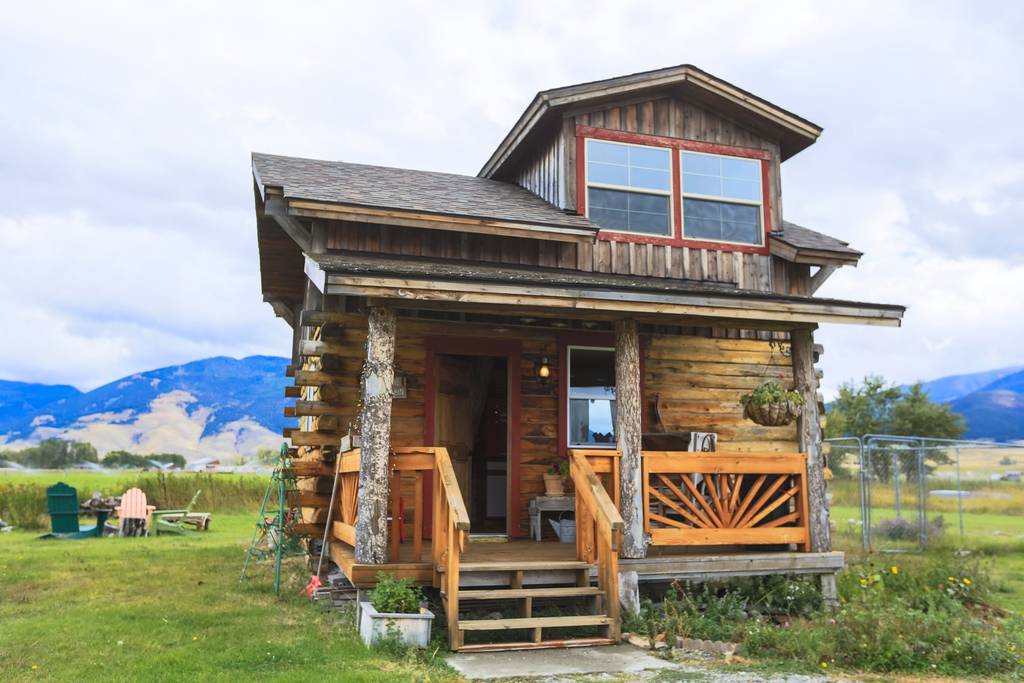 cabin in montana