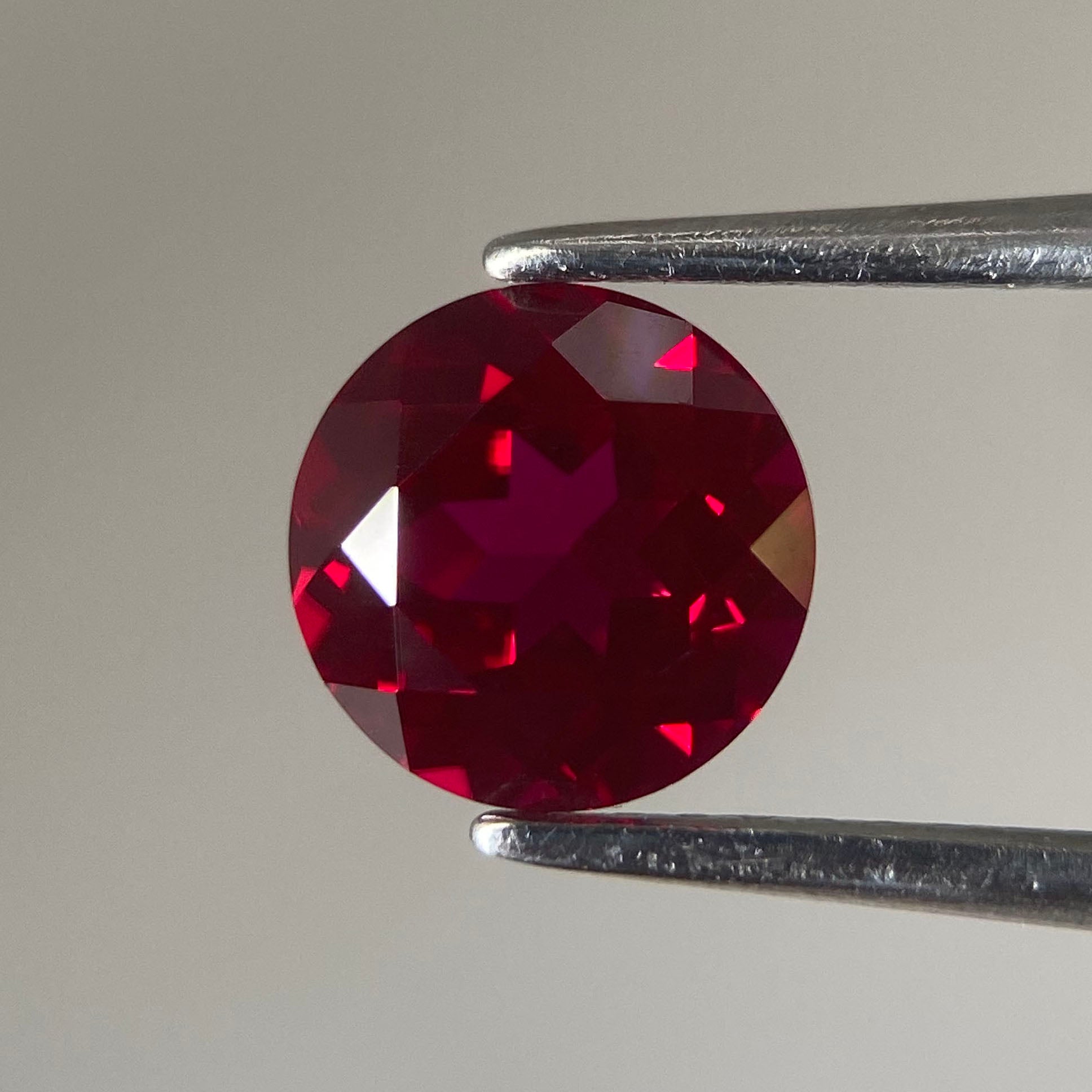 created Lab 5 mm, Hydrothermal Ruby cut | Jewelry™ Garden ct , Eden 0.8 | round