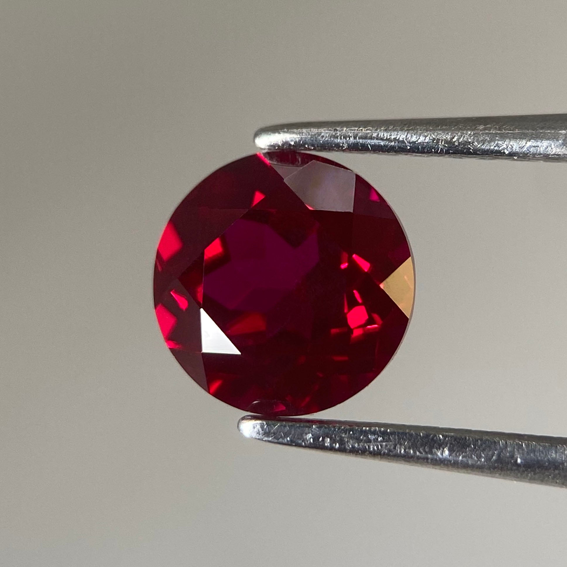 1.95 Carat Heart Cut Ruby Lab Created Gemstone - MiaDonna