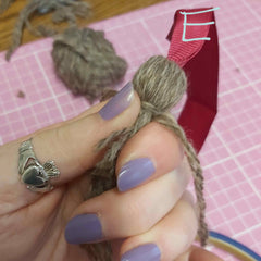 Making a Christmas Tassel  on a Chord - Parade Handmade