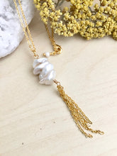 Load image into Gallery viewer, Vertical Keshi Pearl Necklace with Chain Tassel
