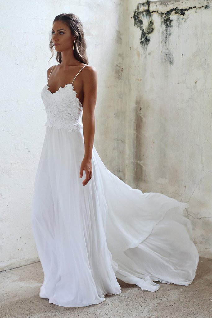 Spaghetti Strap Ivory Tulle Beach Wedding Dresses Rhinestone Backless  Bridal Dress – SheerGirl