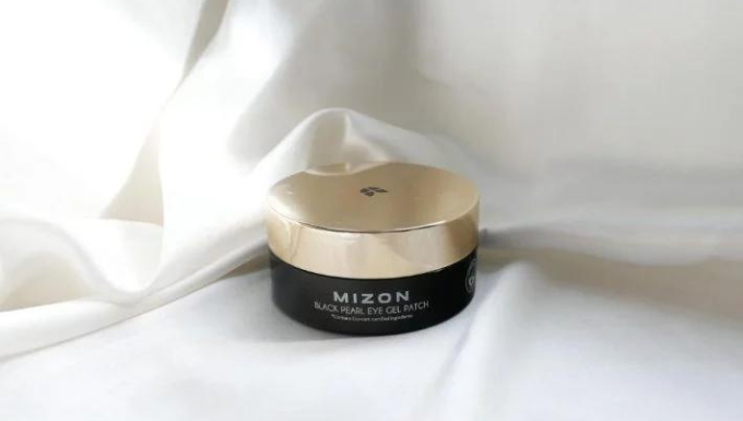 MIZON Black Pearl Eye Gel Patch | BONIIK Best Korean Beauty Skincare Makeup Store in Australia