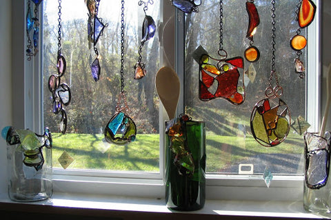 Copper Foil Makes Delicate Stained Glass Possible 
