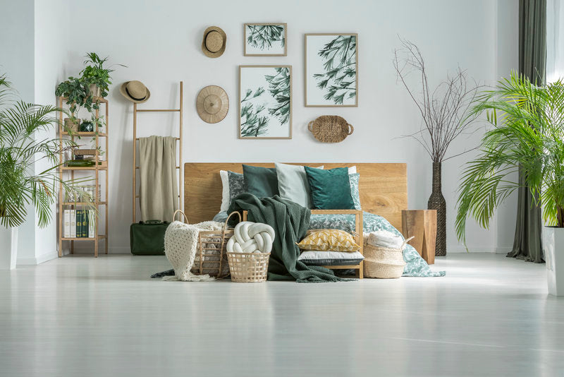 Bedroom design with pillows and blankets
