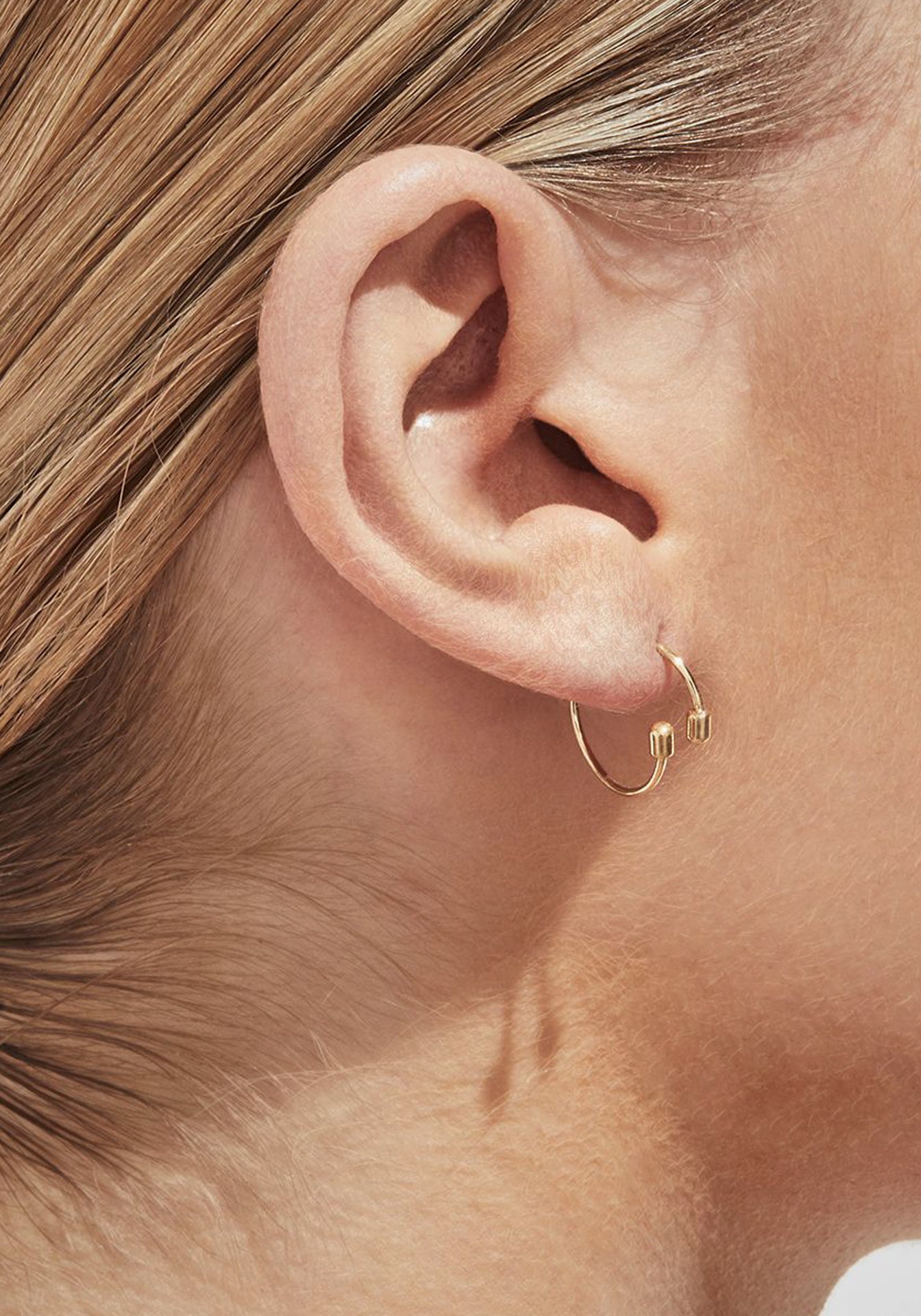 SHIHARA T-Post, 18K Yellow Gold + Diamond Pavé Earring – The