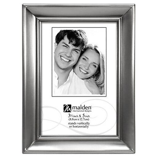 https://cdn.shopify.com/s/files/1/0085/6211/4675/products/malden-4x6-concourse-pewter-frame-145218_512x512.jpg?v=1681475384