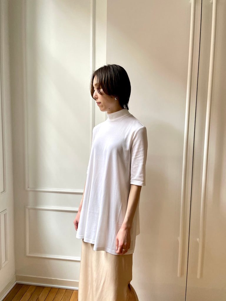 Pick Up Item"Cosmorama Smooth High neck Long Flare Top" – Greed
