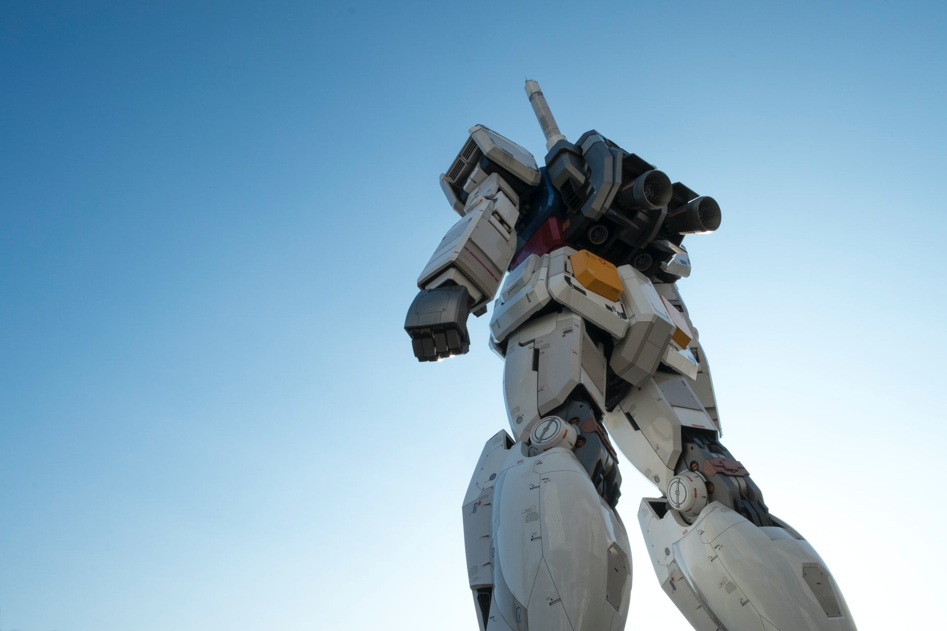 gundam statue, odaiba, tokyo, japan