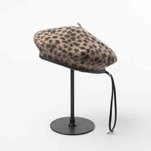 Load image into Gallery viewer, Leopard soft and warm beret