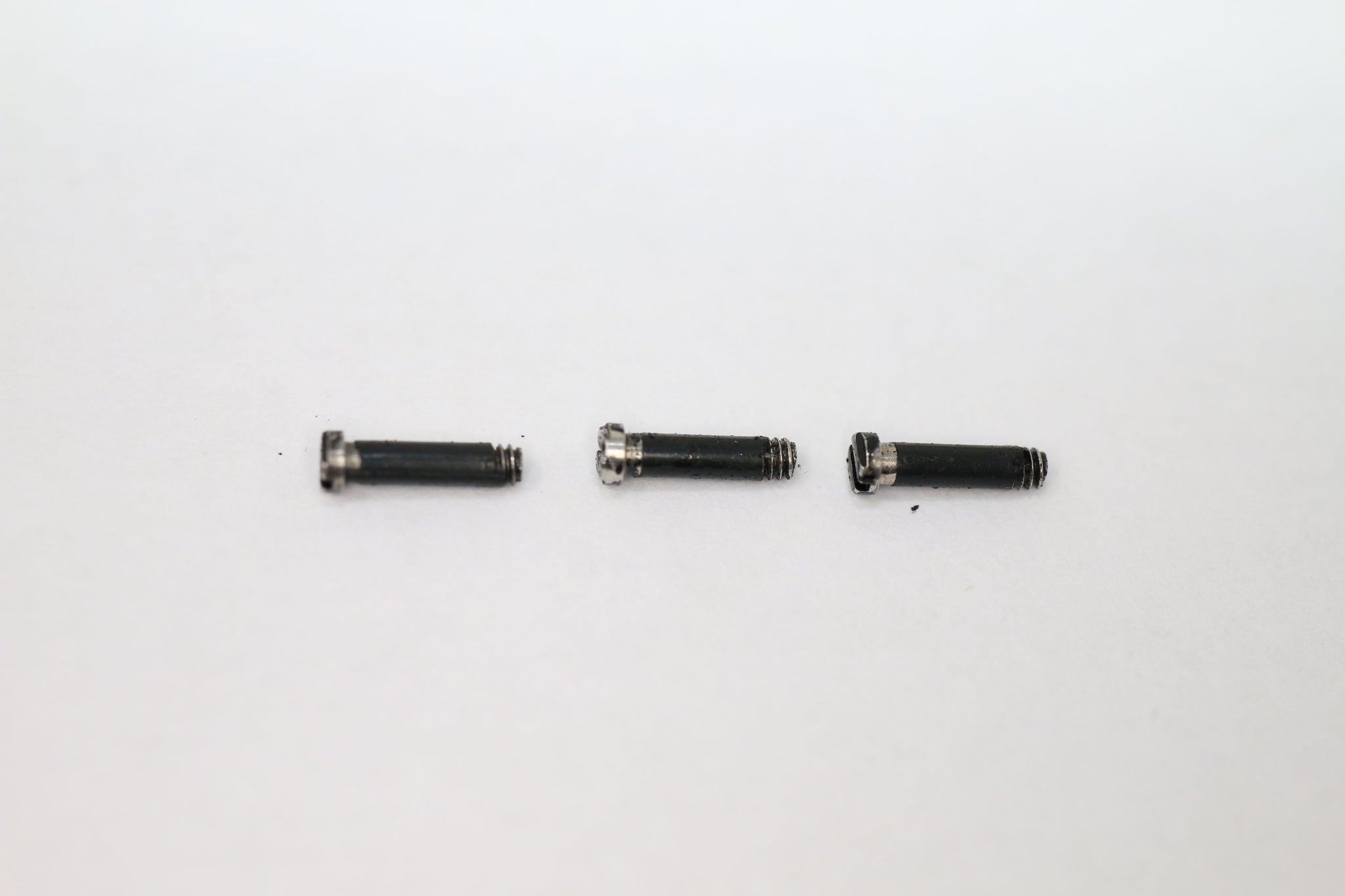 oakley feedback replacement screws