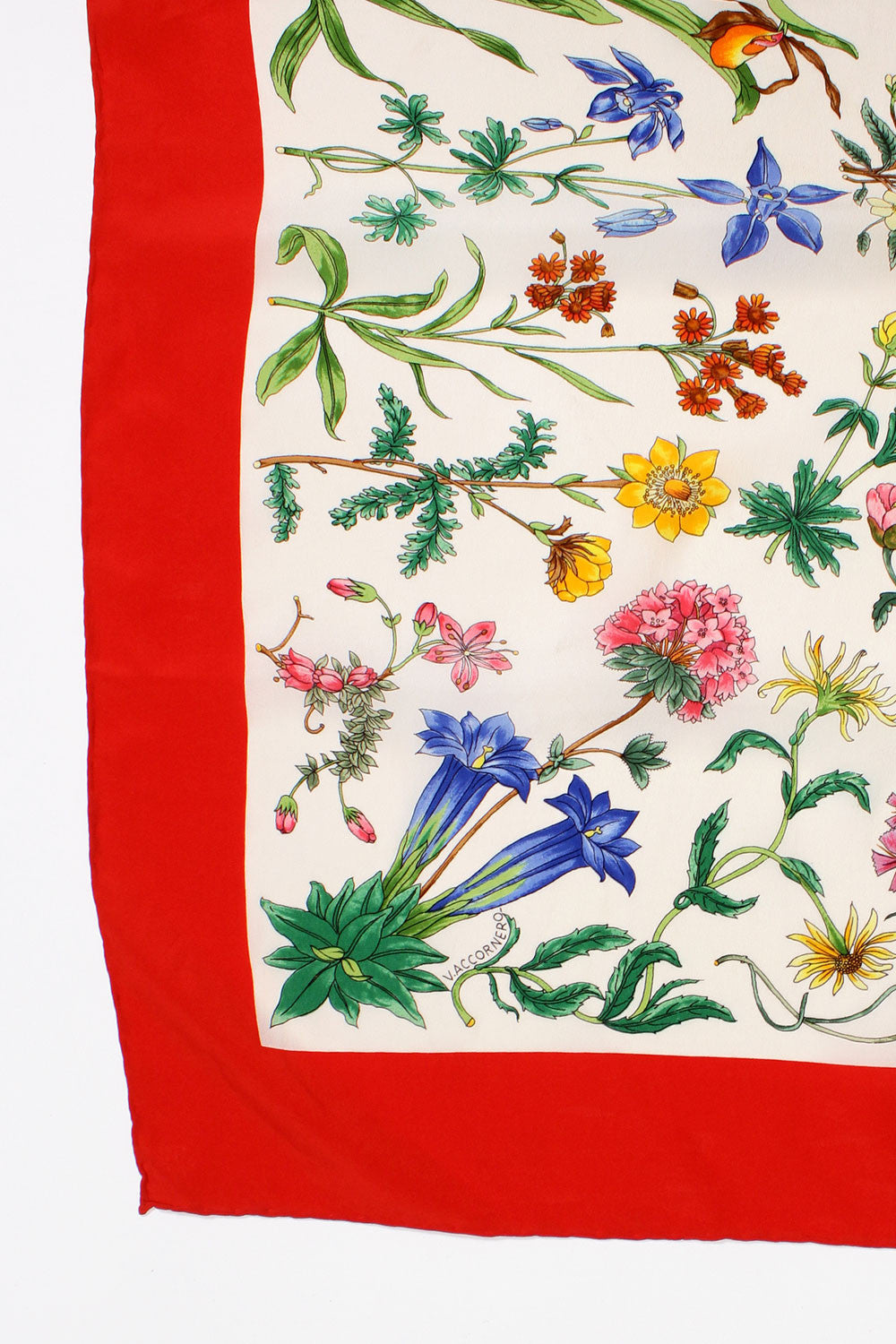 Gucci V. Accornero Flora Silk Scarf – OMNIA