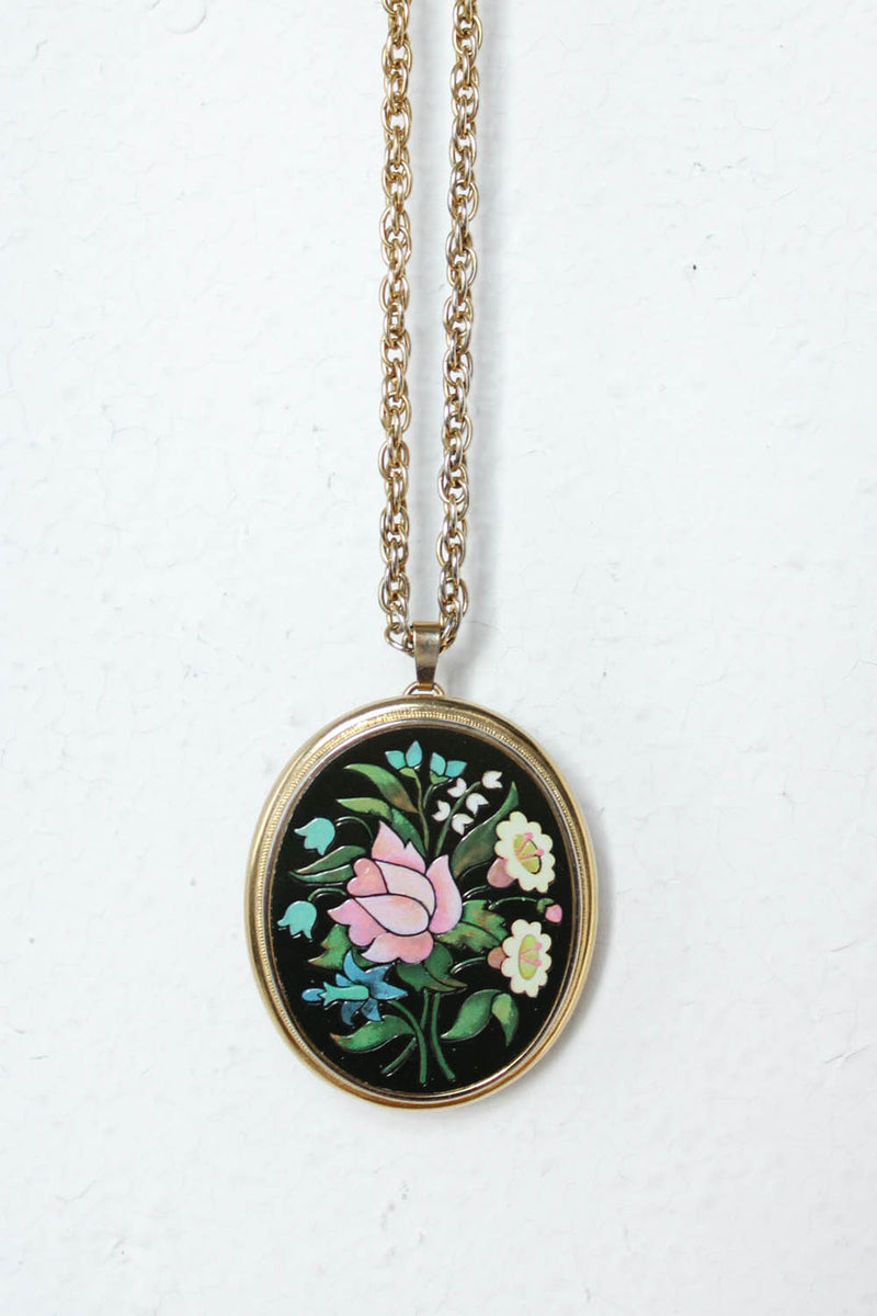 Avon Floral Pendant Necklace