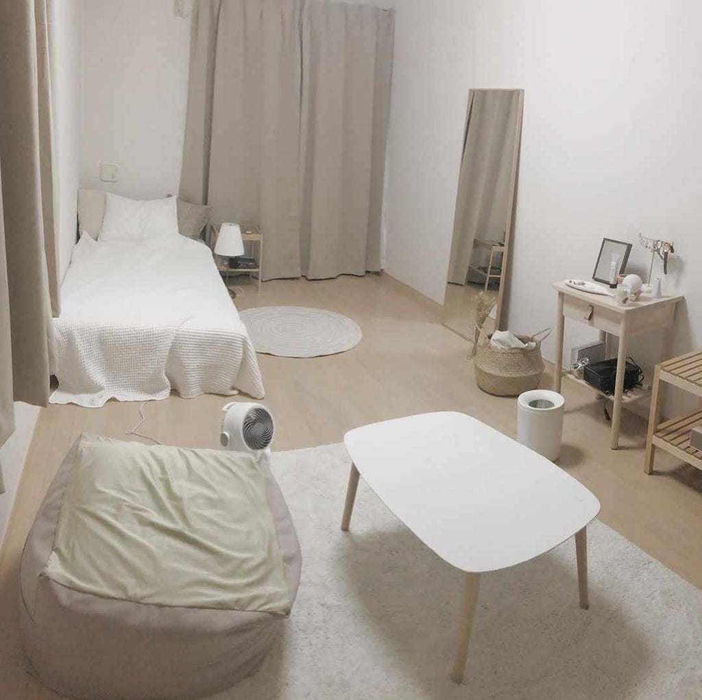 ソファが置けないお部屋にも 人をダメにするクッションに癒されたい Little Rooms