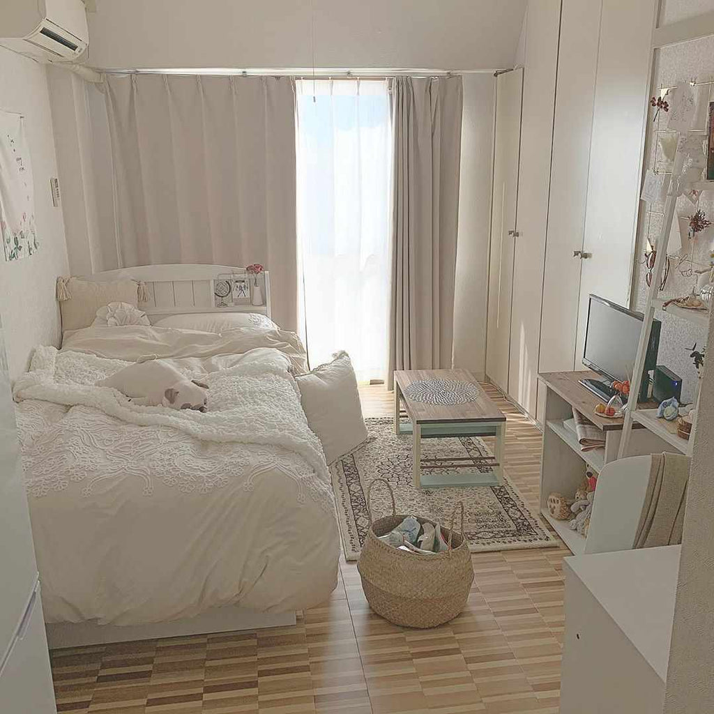 いつものベッドがぐっと垢抜ける ベッドスローの使い方って Little Rooms