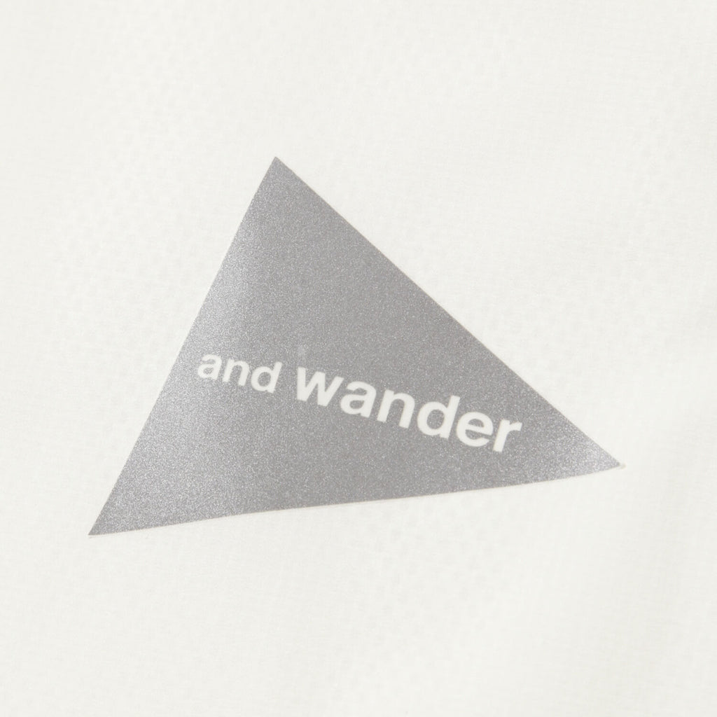 and wander（アンドワンダー）/パーテックスウィンド ロングスリーブT/ホワイト/UNISEX – YAMAP STORE