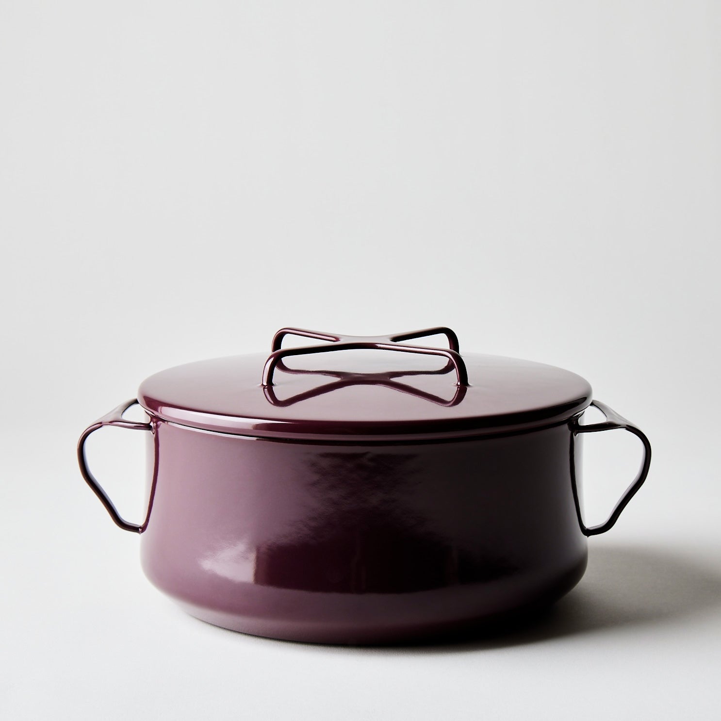 This Mulitipurpose Dansk Kobenstyle Pot Never Needs a Pot Holder