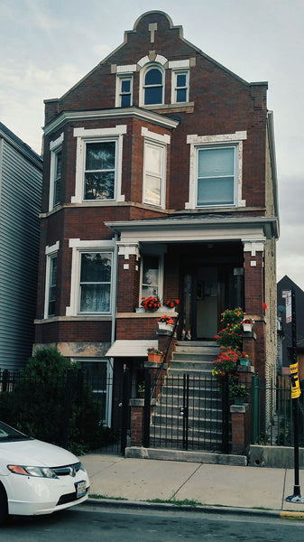 The Witzky Residence house in Chicago where Stir of Echoes was filmed.