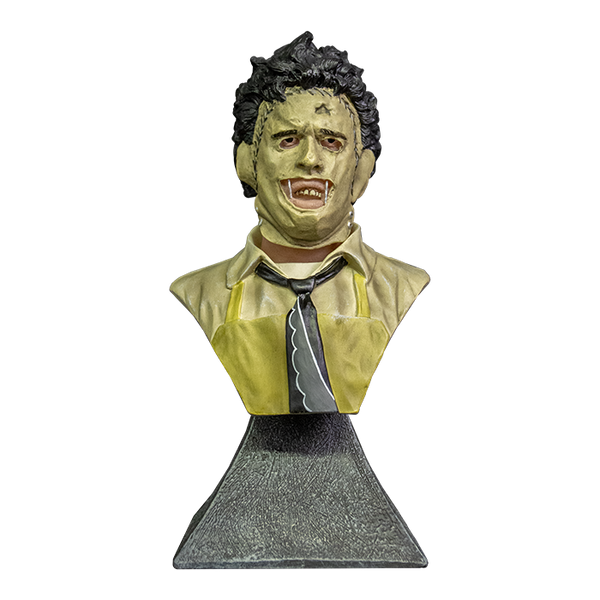 Universal Monsters - Creature From The Black Lagoon and The Invisible Man  Spinature Mini Busts - The Toyark - News