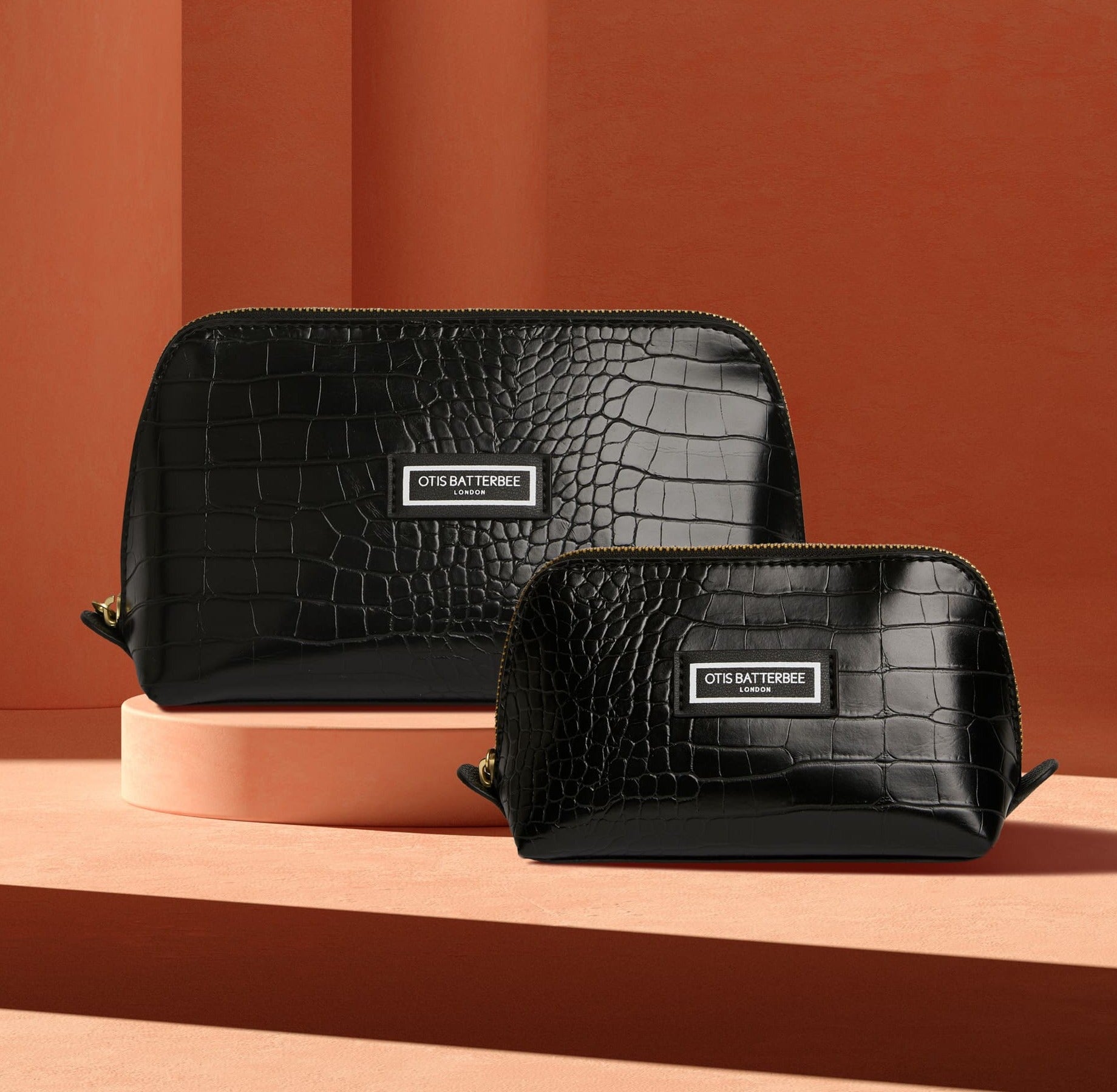 Otis Batterbee Makeup Bag Duo – Rigid construction means your beauty products are safe from damage and stay perfect every time.