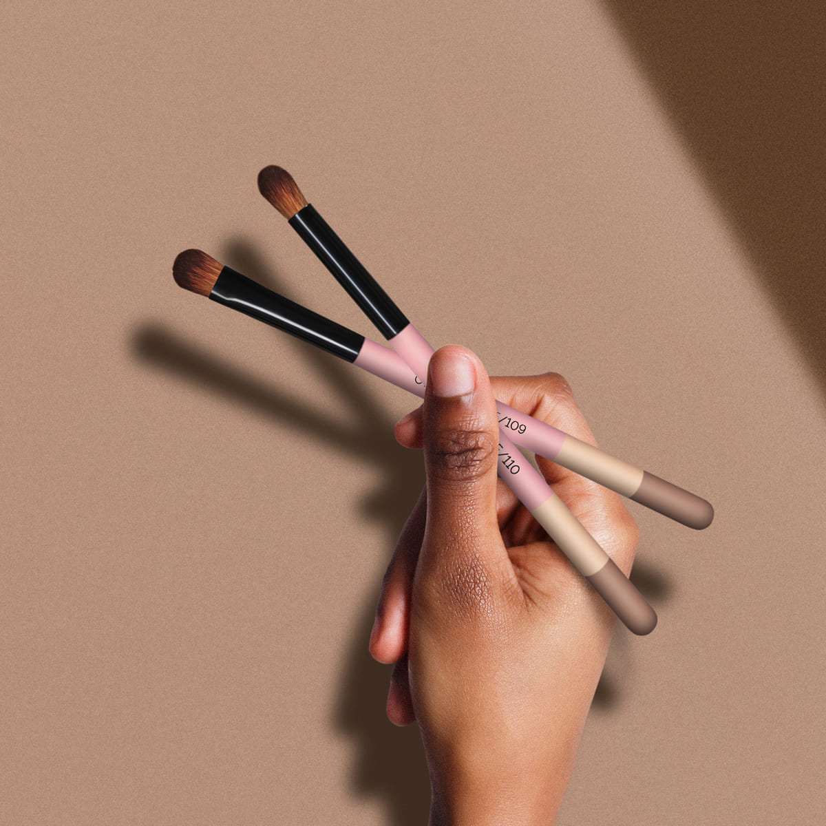 Experience the artistry of Otis Batterbee's Eye Brush Duo Set, with super soft bristles for seamless blending, Peta-approved vegan luxury, and killer brushes designed to elevate your smoky eye to the next level.