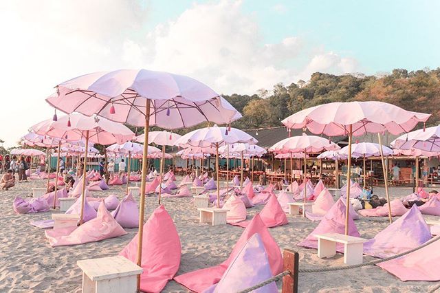 A Magical Unicorn Beach Exists and We Need to Go Now