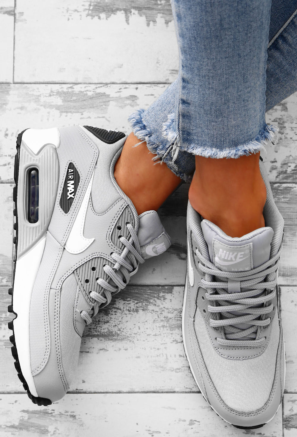 Nike Air Max 90 Grey Trainers – Pink 