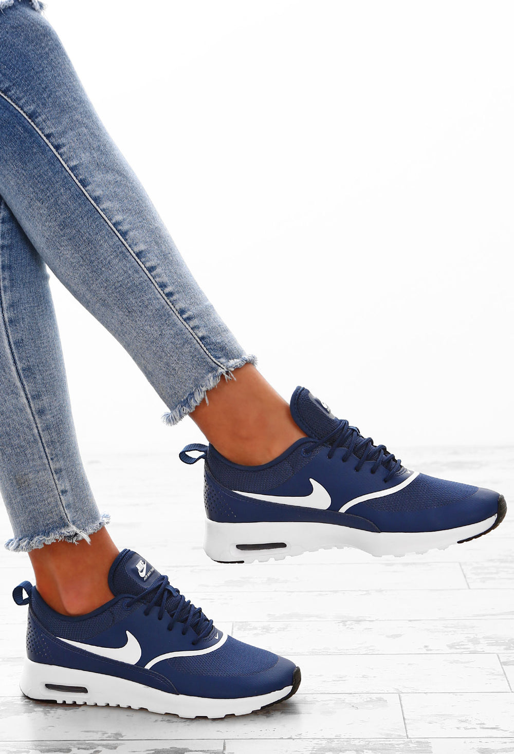 Nike Air Max Thea Navy Trainers – Pink 