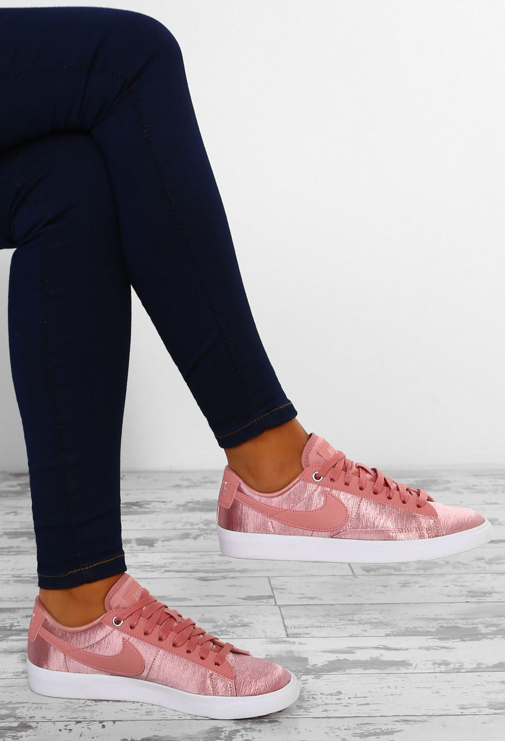 Nike Blazer Rust Pink Trainers – Pink 