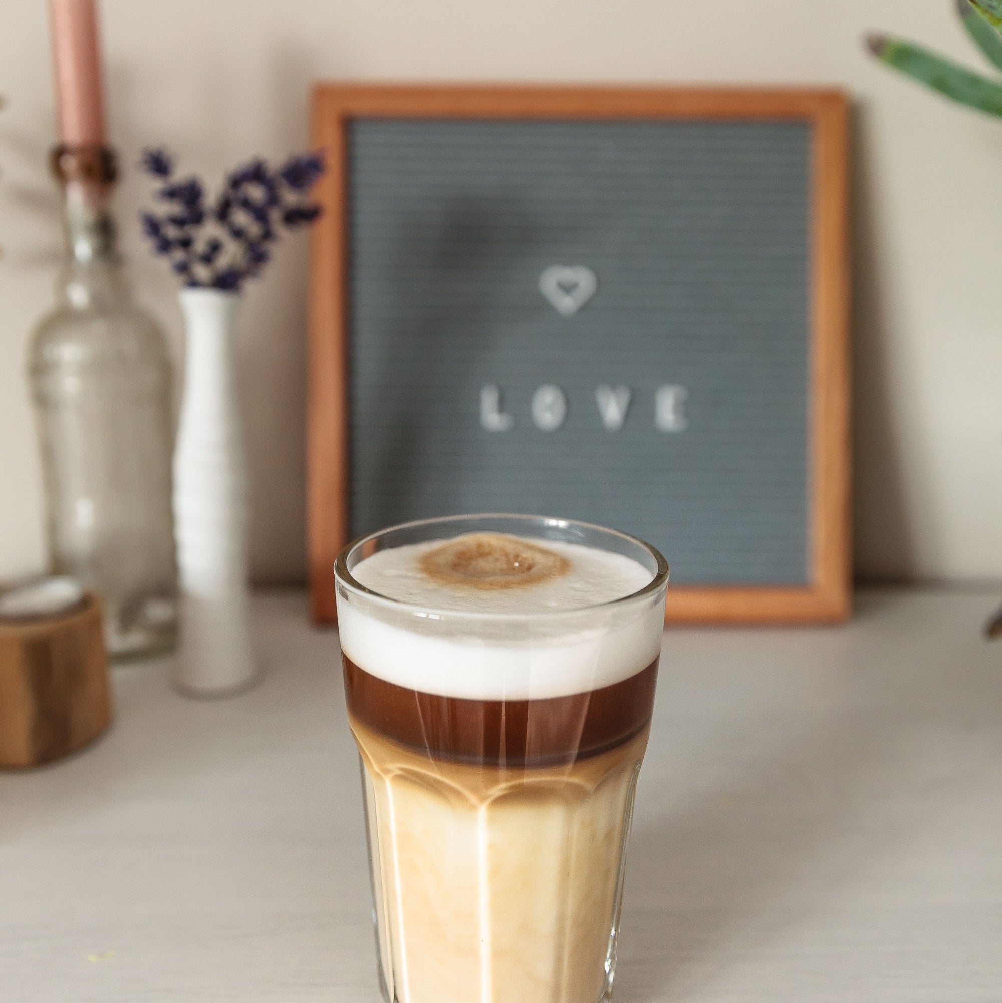 Keizer Vervolgen ondersteuning A Worldwide Coffee Drink Favorite: Café au Lait | Angelino's Coffee