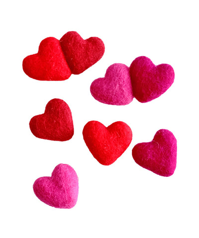 https://cdn.shopify.com/s/files/1/0086/8155/3999/products/mimi-green-valentine-dog-collar-heart-accessory-mimi-green-287399_400x.jpg?v=1674596349