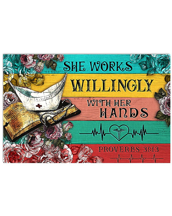 Nurse She Works Willingly With Her Hands Horizontal Canvas And Poster | Wall Decor Visual Art