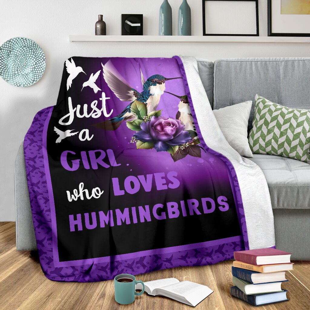 Just a girl who loves hummingbirds blanket - GIFTCUSTOM