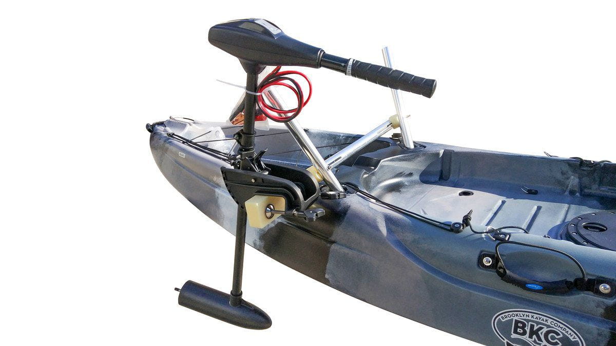 Best Trolling Motors For Kayaks – Freshwater & Saltwater Models