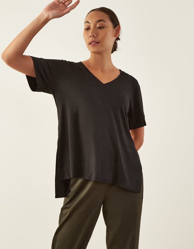 Aday - Essentialist T-Shirt - Colour: Black - Size: S
