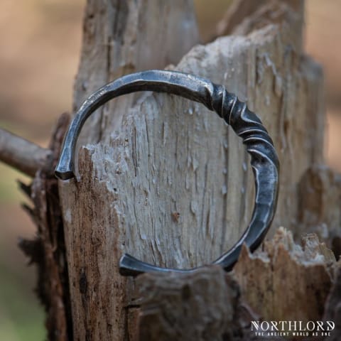 Twsited Viking Bracelet, Hand-forged Bangle - Northlord (5)