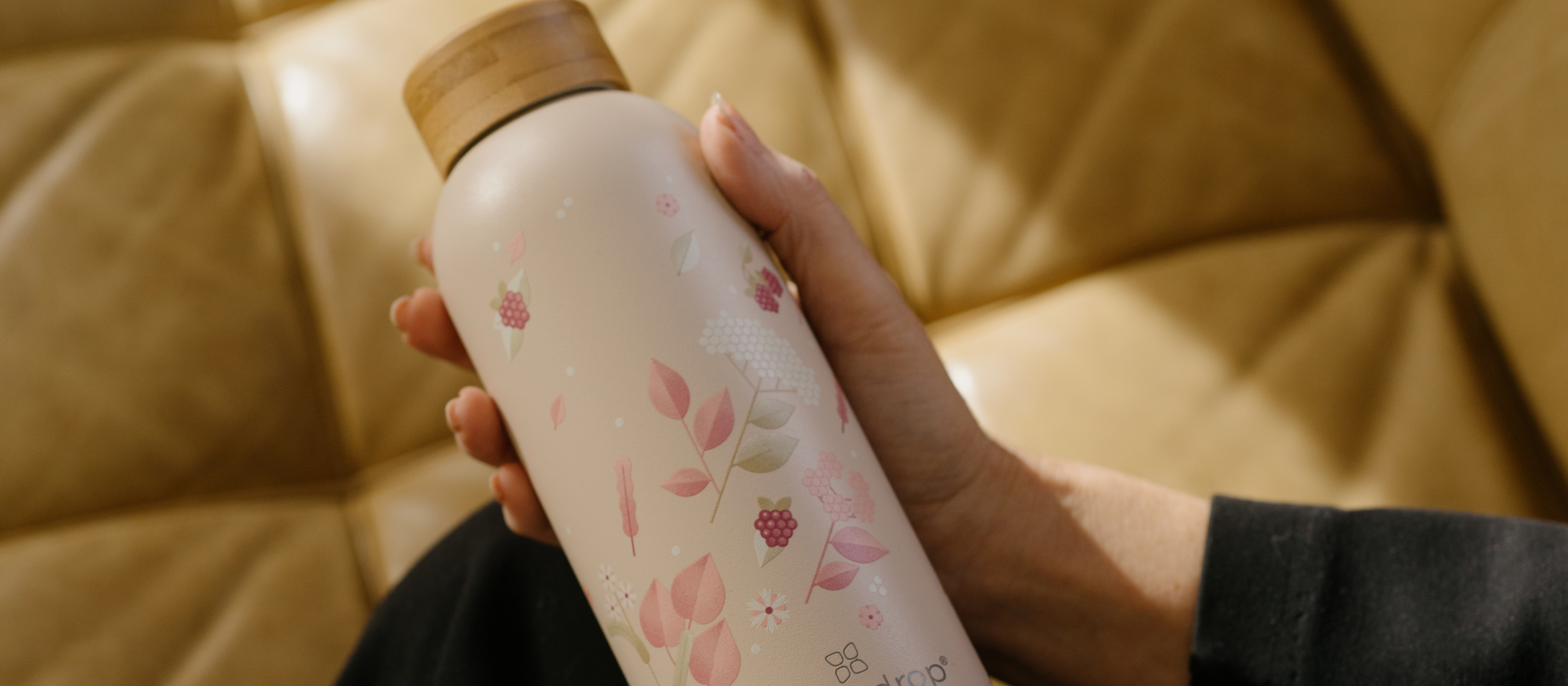 Thermos Water Bottle: Keeps 24h cold & 12h hot