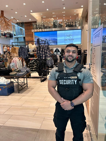 Shopping mall security on Black Friday