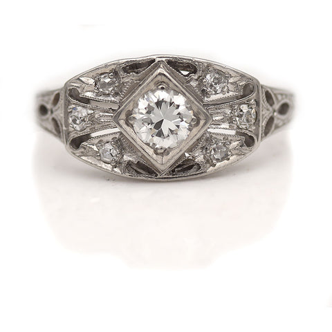 Vintage Style Engagement Rings - Diamondrensu