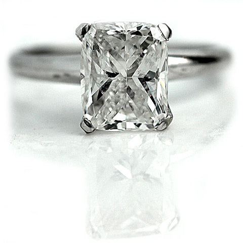 radiant-cut-engagement-ring